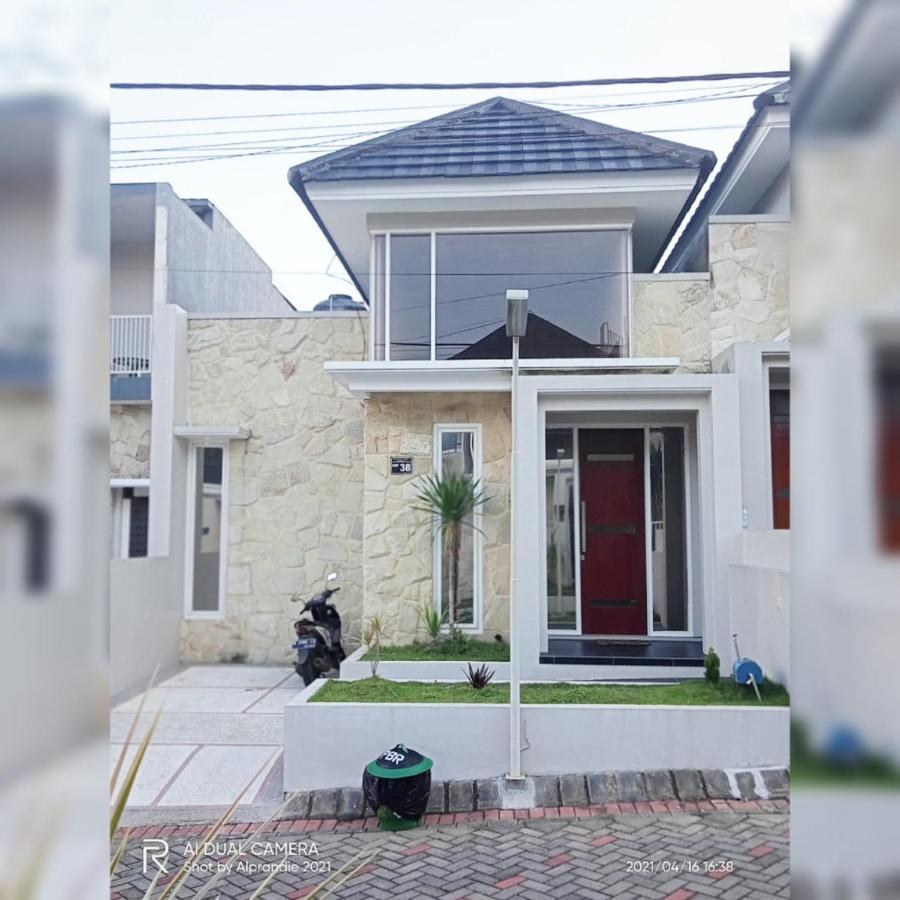 Villa Oth Pesona 38 Batu  Buitenkant foto